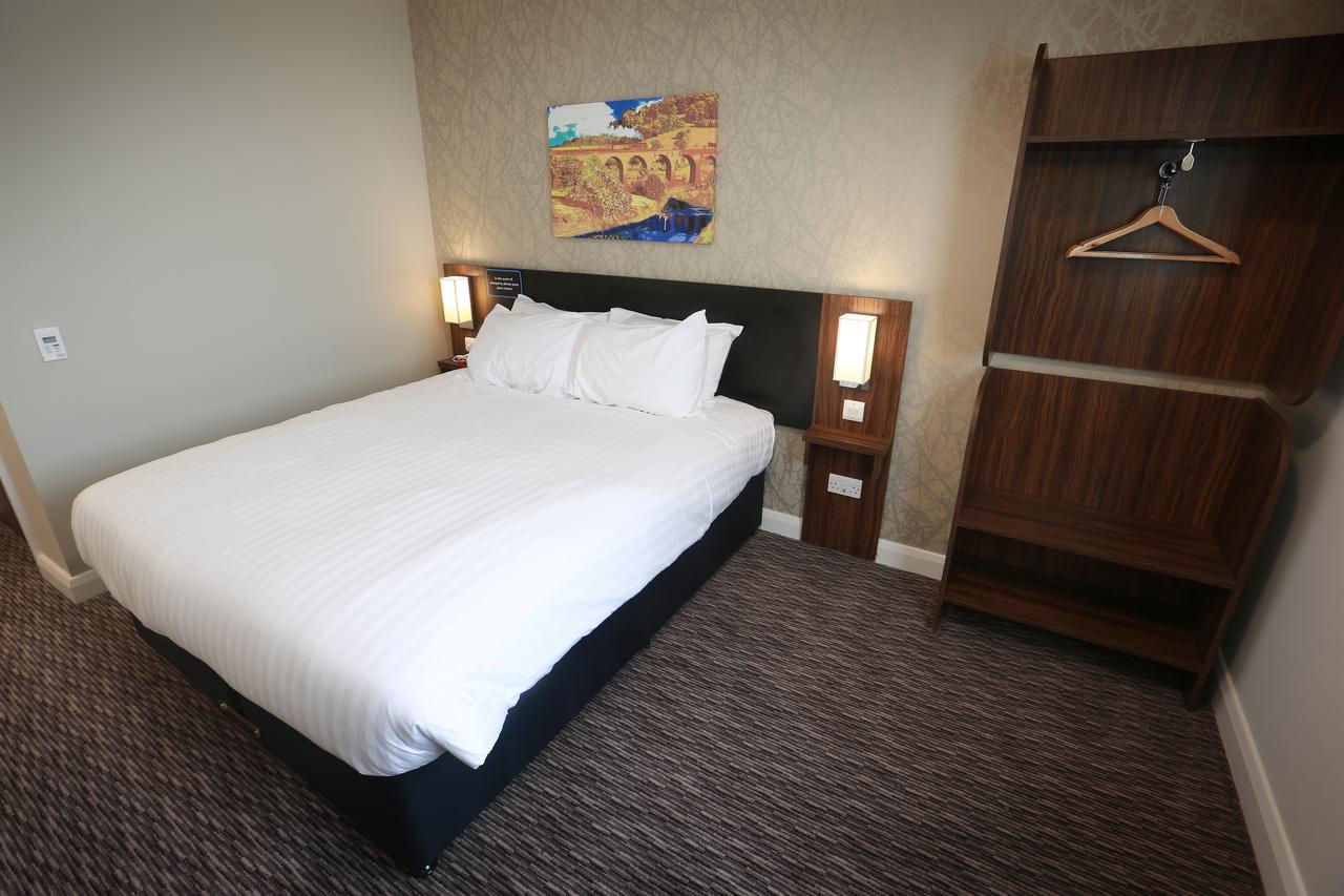 Willows, Blackburn By Marston'S Inn Экстерьер фото